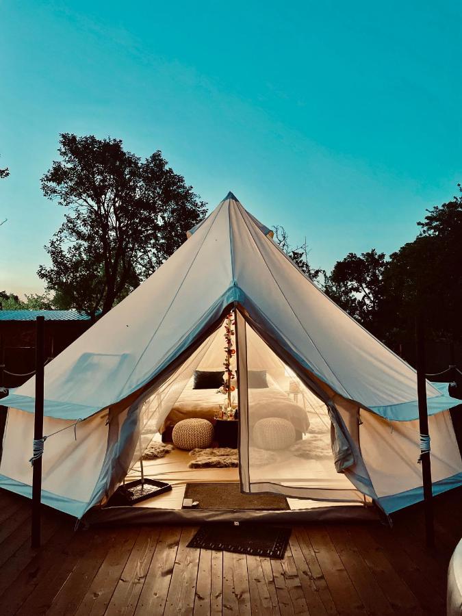 Green Garden Glamping Retezat Balan  ภายนอก รูปภาพ
