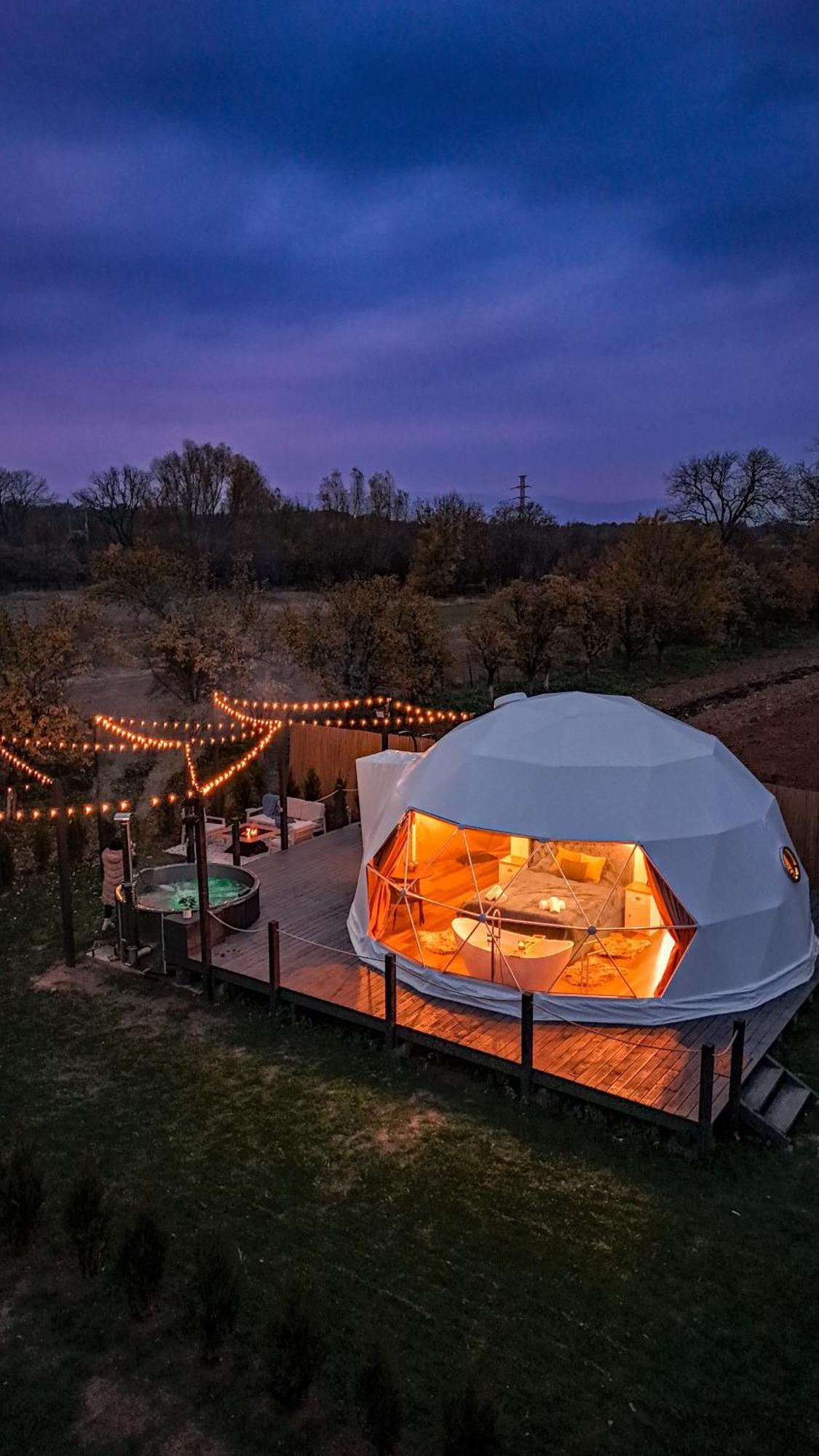 Green Garden Glamping Retezat Balan  ภายนอก รูปภาพ
