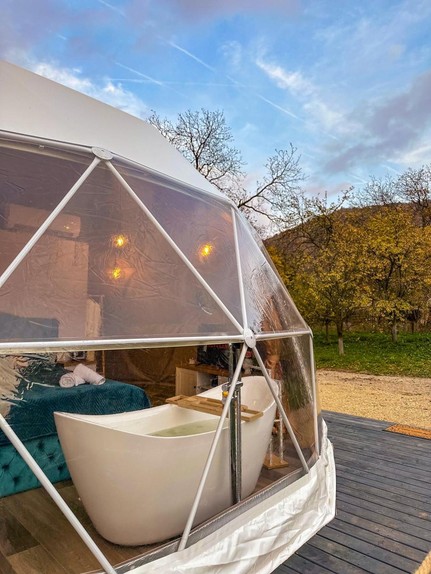 Green Garden Glamping Retezat Balan  ภายนอก รูปภาพ